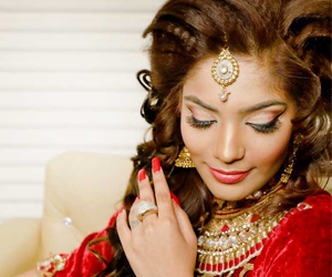 A Quick Guide to Bridal Makeup and Hair