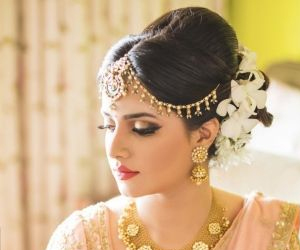 Be the Trendiest Bride Ever With a Professional Wedding Makeup Artist