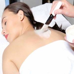 Body Whitening Treatment in Sarojini Nagar