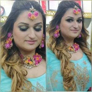 Mehendi Makeup in Shalimar Bagh