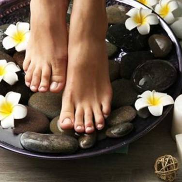 Spa Pedicure in Greater Kailash