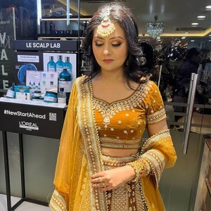 Air brush makeup in Bhajanpura