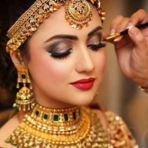 Airbrush Makeup in Delhi