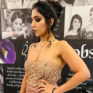 Commercial Makeup Artist in Delhi