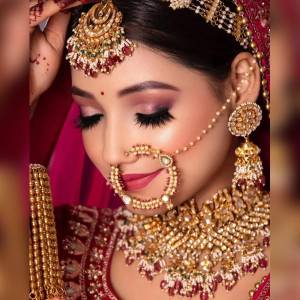 HD Makeup in Sarojini Nagar