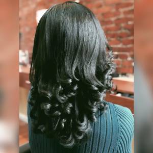 Hair Salon in Sarojini Nagar