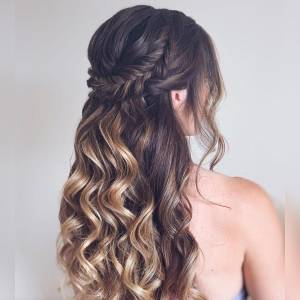 Hair Styling for Women in Sarita Vihar