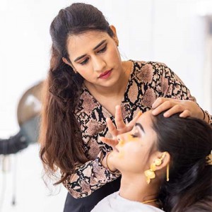Makeup Course in Pritam Vihar