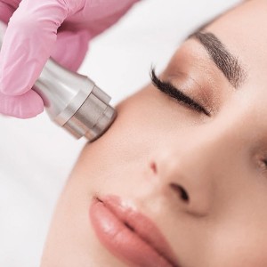Microdermabrasion Treatment for Skin Resurfacing in Greater Kailash