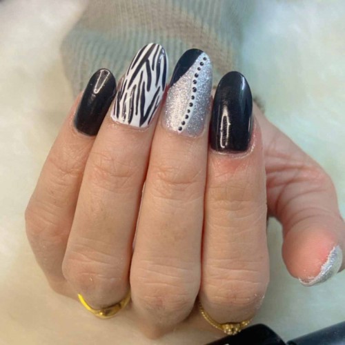 Nail Art Course in Delhi, Nail Art Extension Course in Delhi
