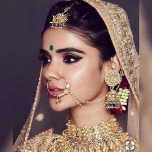 Nude Makeup in Begum Pur