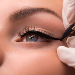 Permanent Makeup in Defence Colony