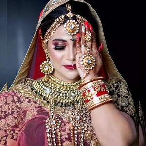 Shimmer Makeup in Chandni Chowk