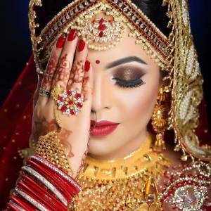 Shimmer Makeup in Moti Nagar