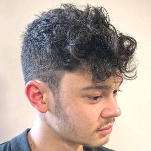 Stylish Haircuts for Men in Chanakyapuri