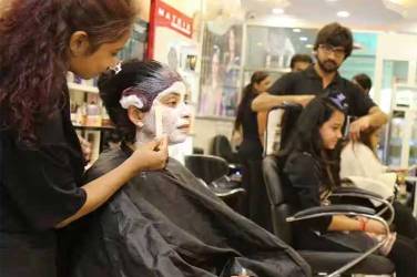 Khoobsurat Salon